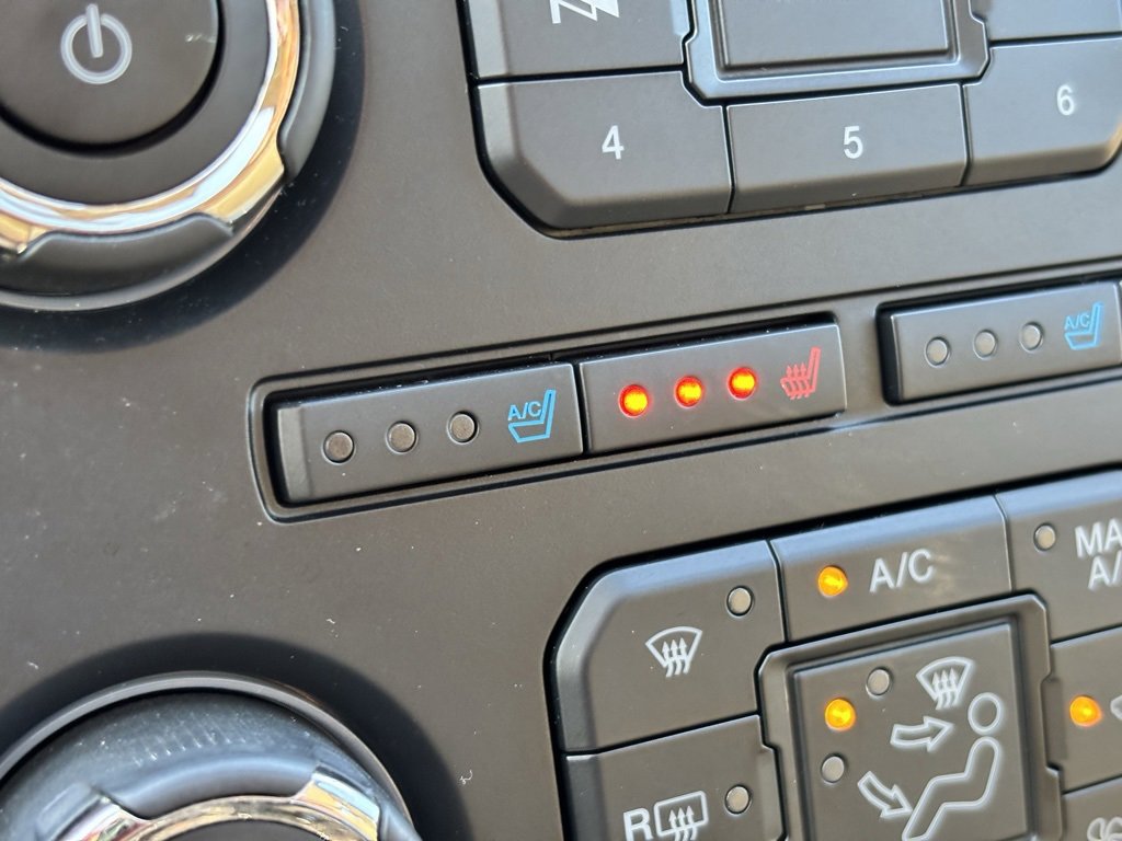 Used 2016 Ford Expedition Limited w/ Equipment Group 301A image 26