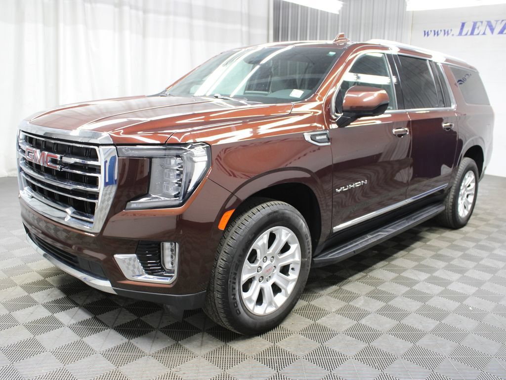 Used 2023 GMC Yukon XL SLT AWD/4WD image 7