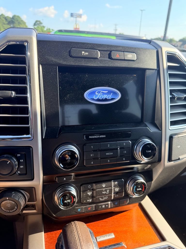 Used 2016 Ford F150 King Ranch w/ Equipment Group 601A Luxury AWD/4WD image 10