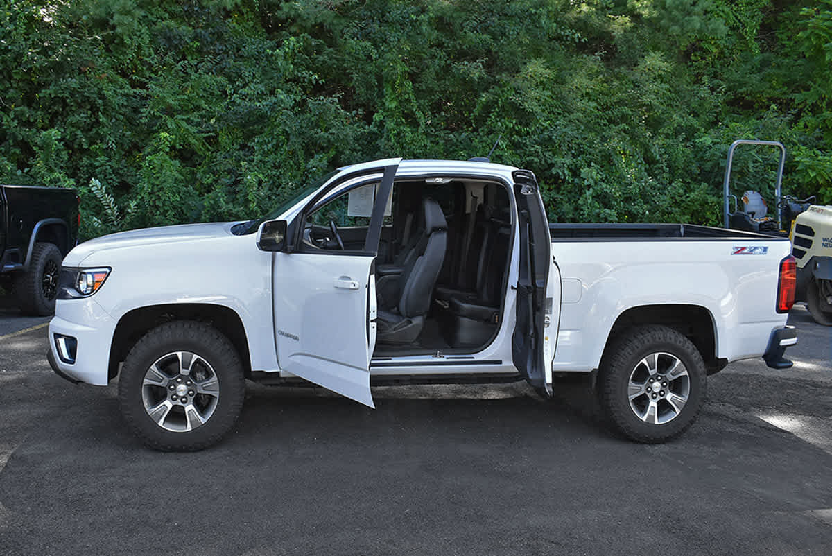 Used 2019 Chevrolet Colorado Z71 AWD/4WD image 5