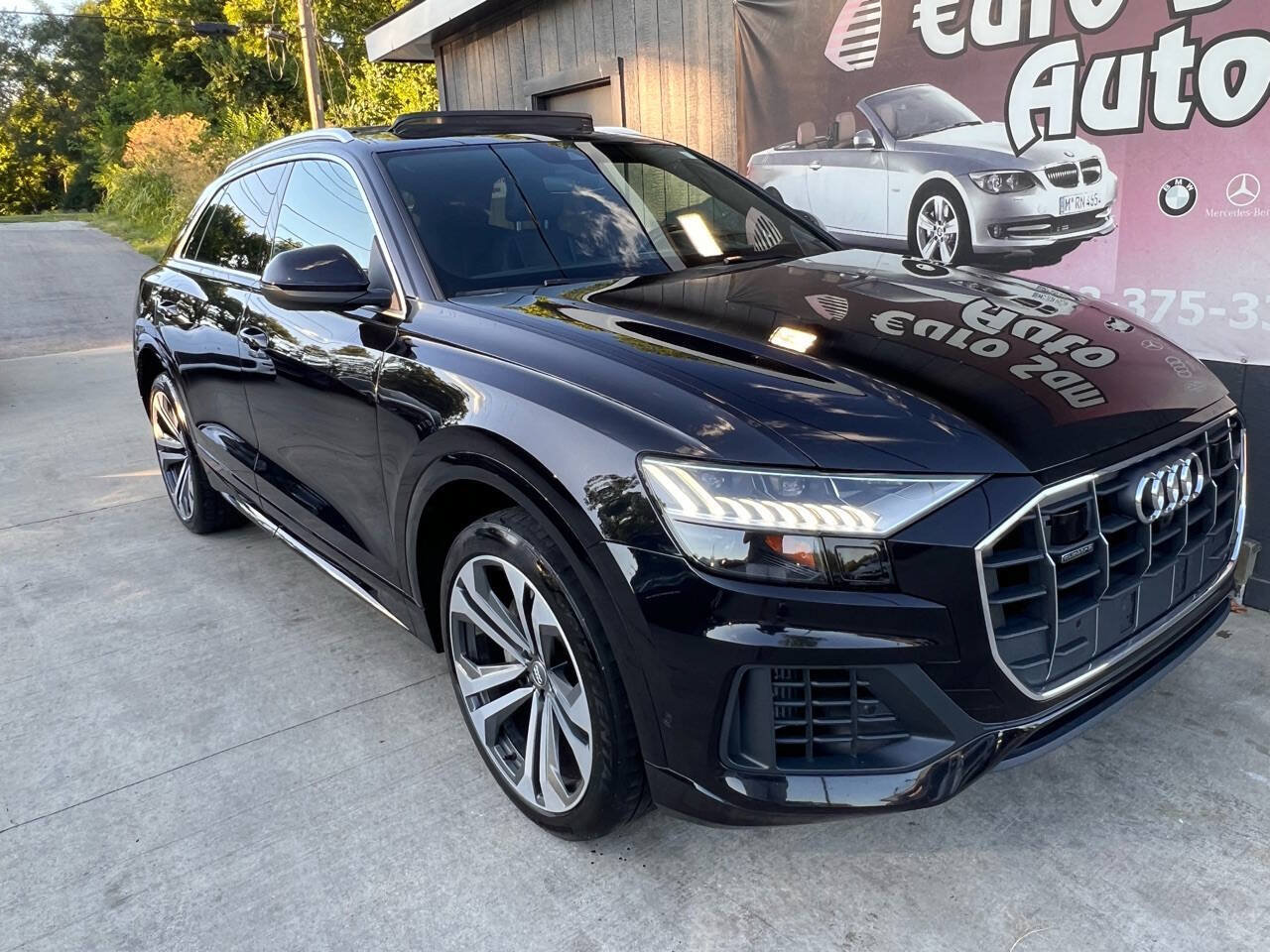 Used 2019 Audi Q8 Prestige AWD/4WD image 12