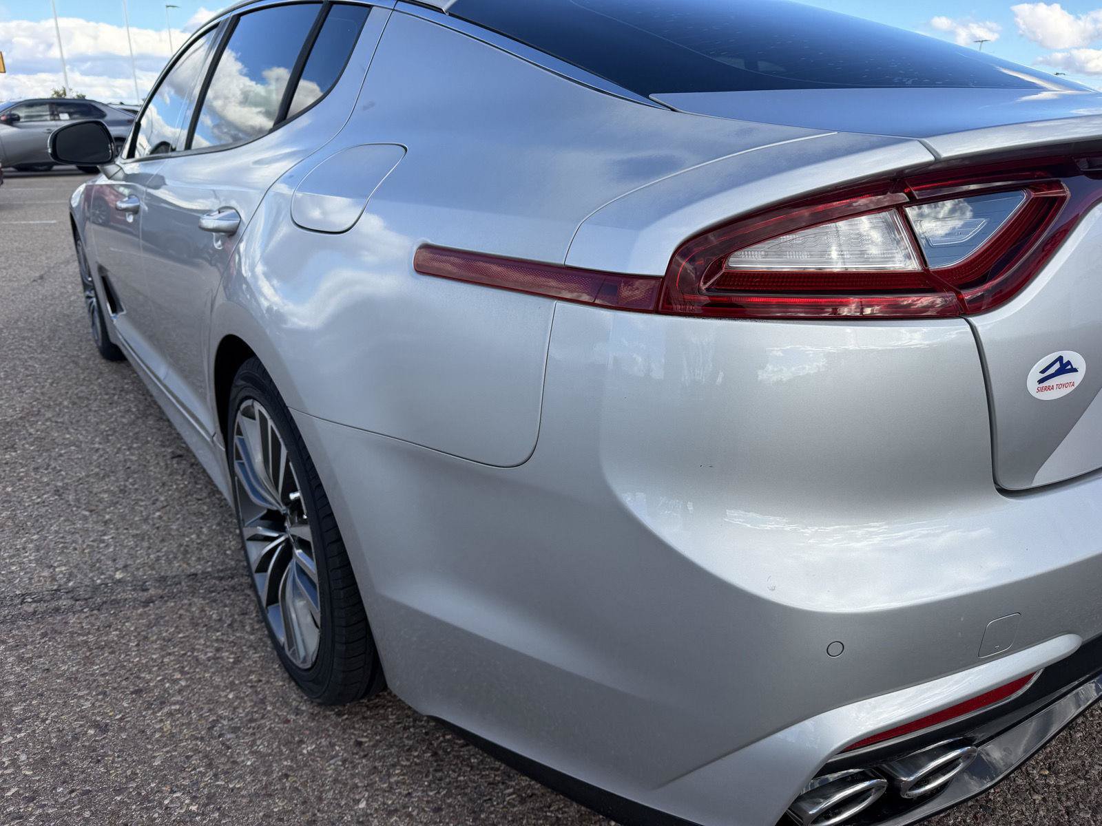 Used 2018 Kia Stinger Premium RWD image 12