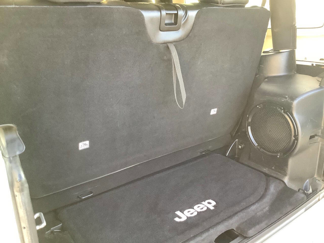 Used 2013 Jeep Wrangler Sahara w/ Connectivity Group image 32