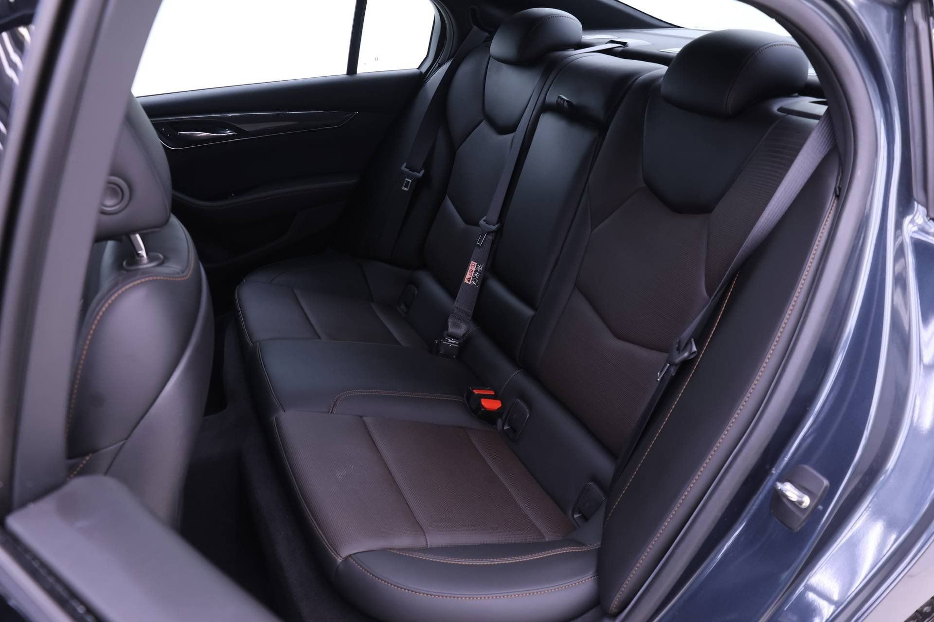 Used 2021 Cadillac CT5 Sport w/ Climate Package image 10