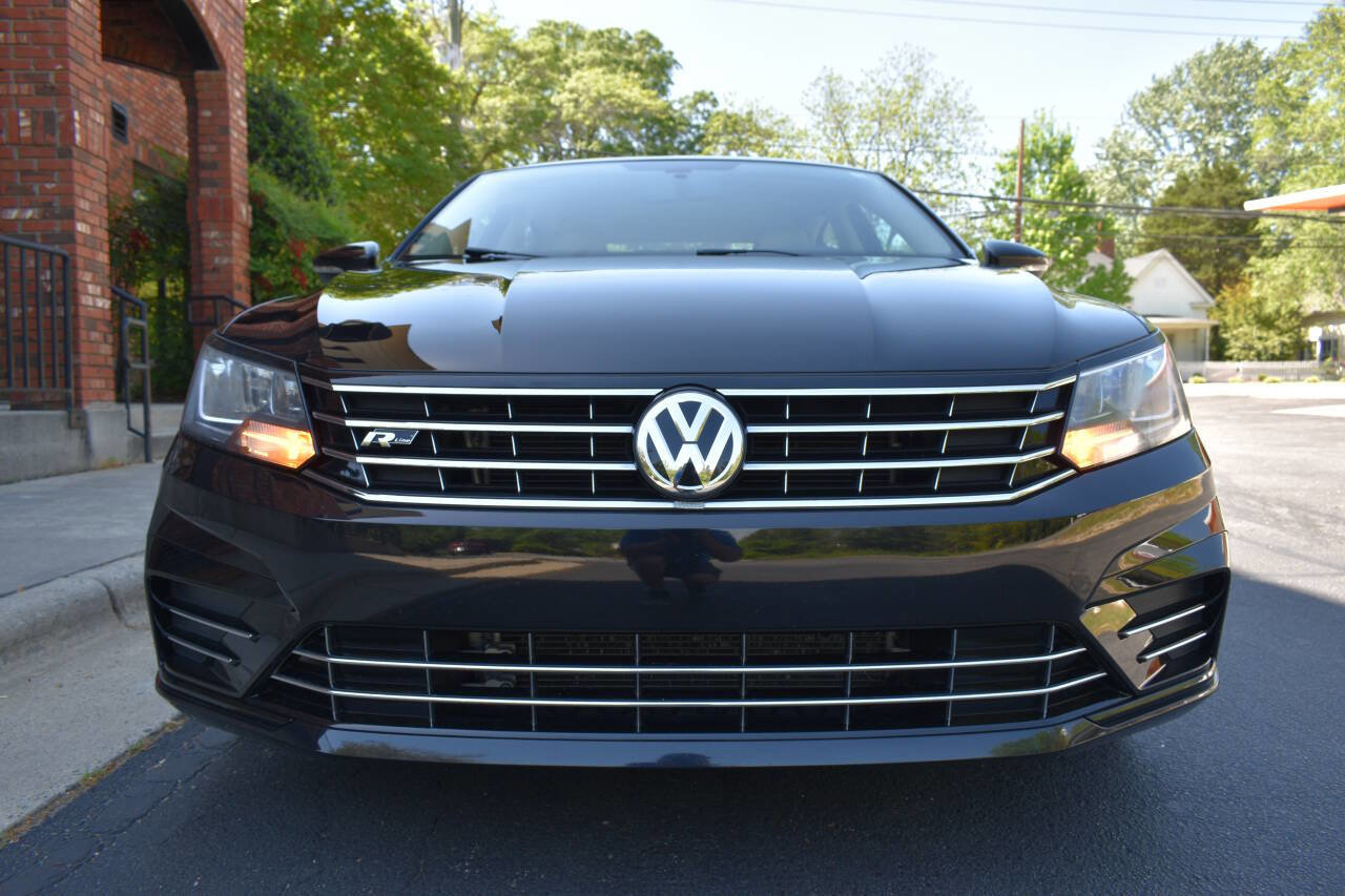 Used 2017 Volkswagen Passat 1.8T R-Line FWD image 5