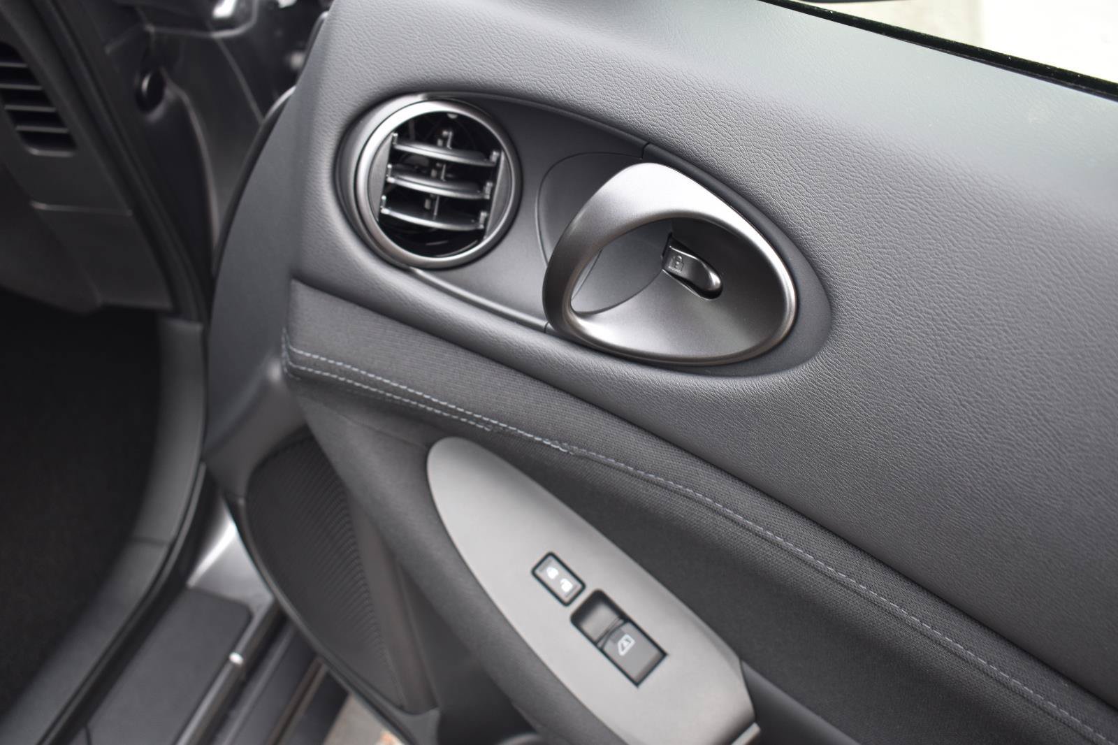 Used 2026 Nissan Z Sport w/ Floor Mat Package RWD image 32