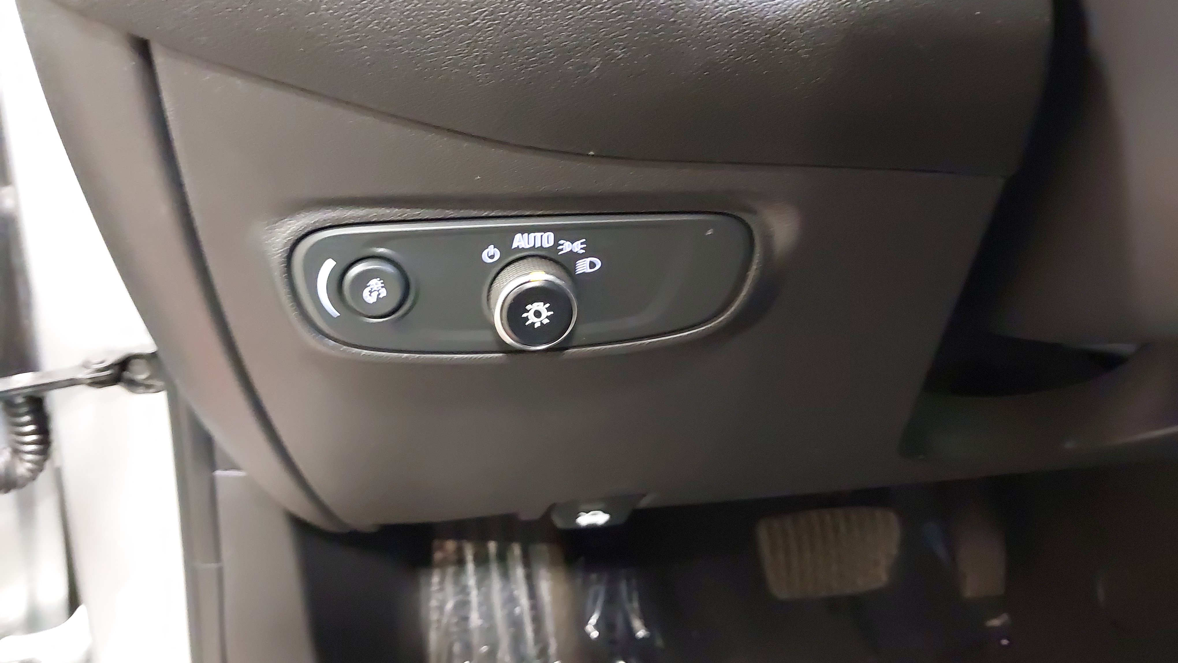 Used 2022 Chevrolet Equinox LT FWD image 23