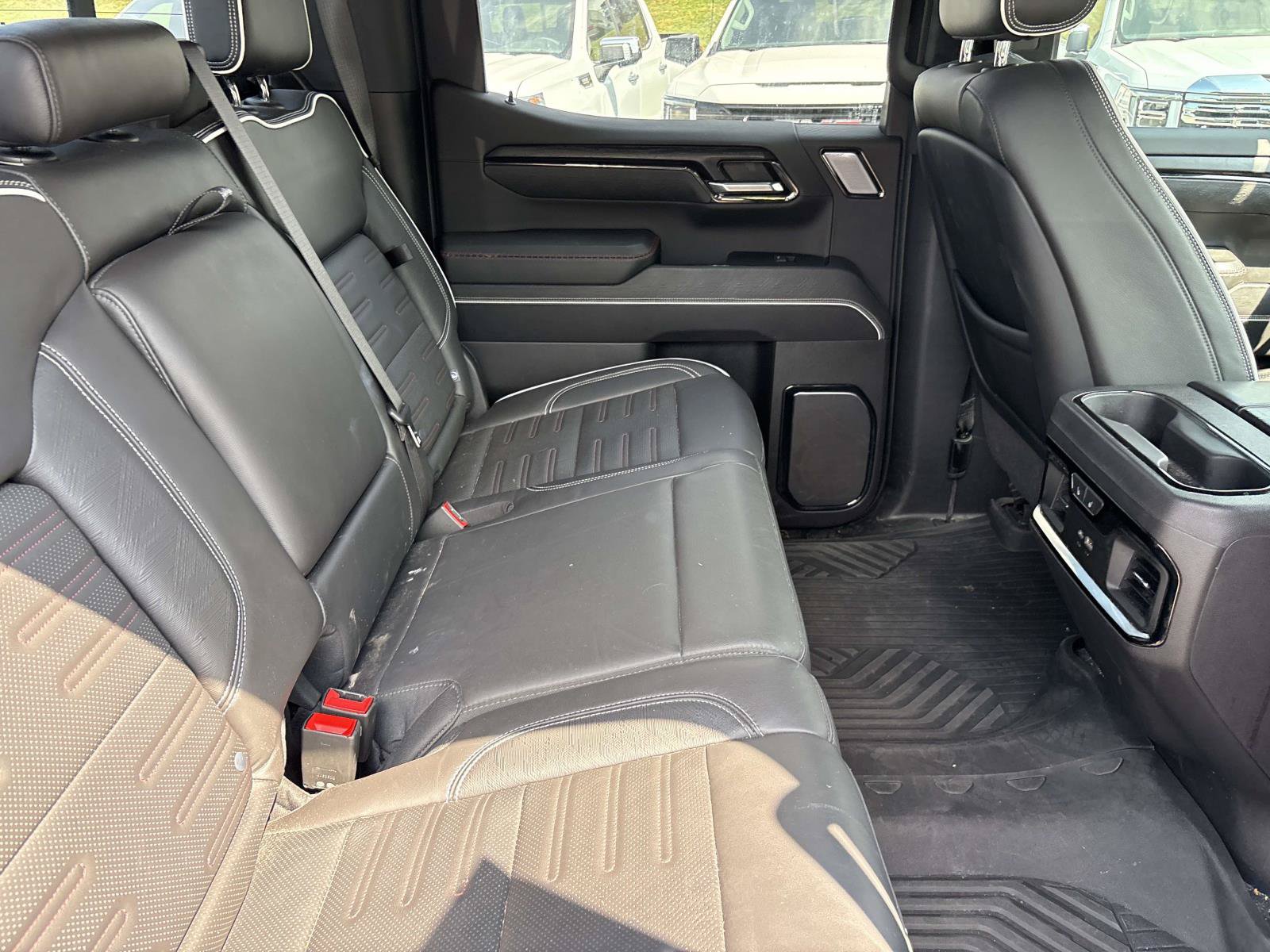 Used 2024 GMC Sierra 1500 AT4X w/ AT4X AEV Edition AWD/4WD image 32