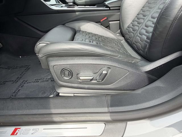 Used 2024 Audi RS 7 Performance image 15