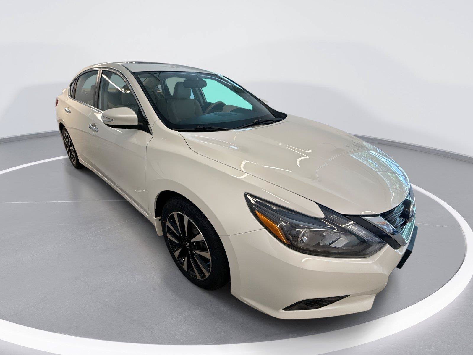 Used 2018 Nissan Altima 2.5 SL w/ 2.5 SL Technology Package
