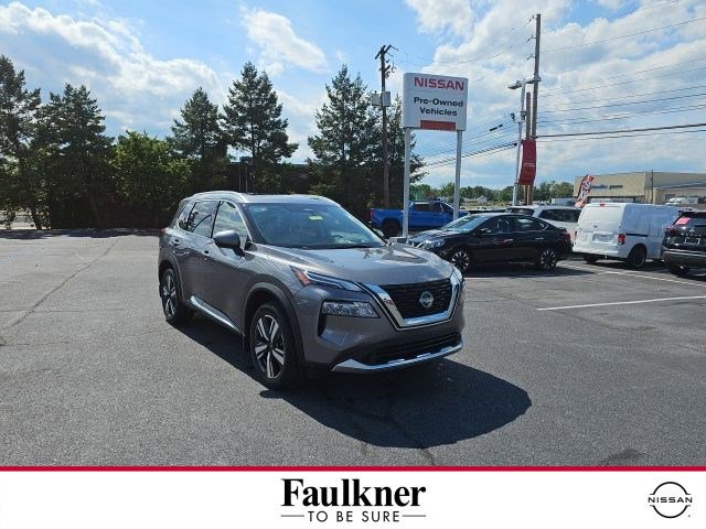Certified 2023 Nissan Rogue Platinum w/ Platinum Premium Package AWD/4WD image 1