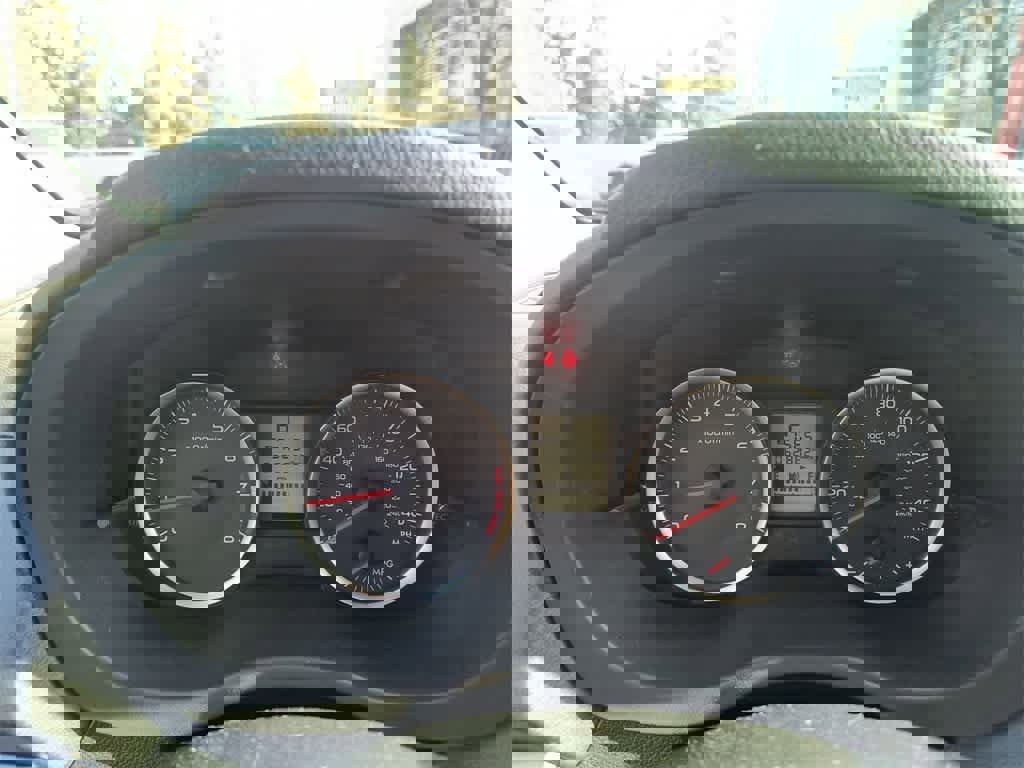 Used 2014 Subaru Crosstrek 2.0i Premium image 8