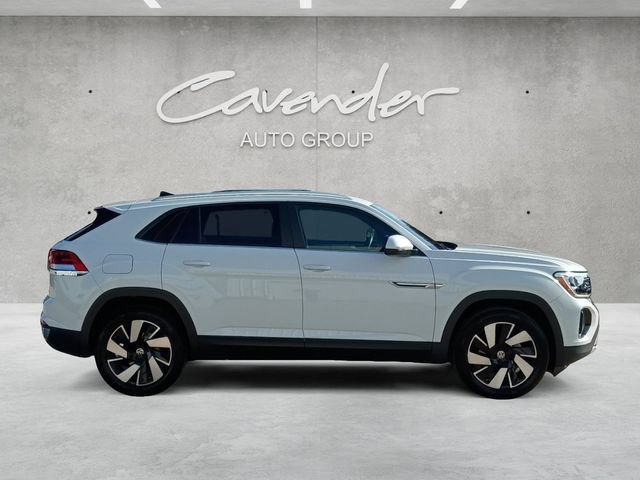 Used 2024 Volkswagen Atlas Cross Sport SE AWD/4WD image 17