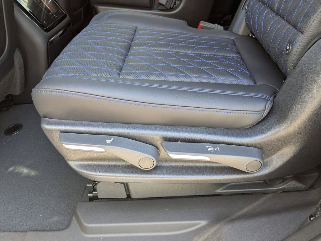 New 2026 Cadillac Escalade IQ Luxury 1 image 14