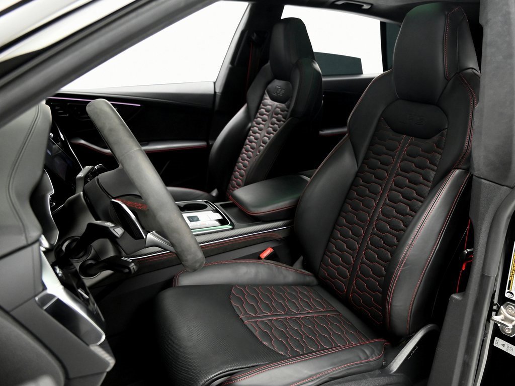 Used 2023 Audi RS Q8 4.0T image 11