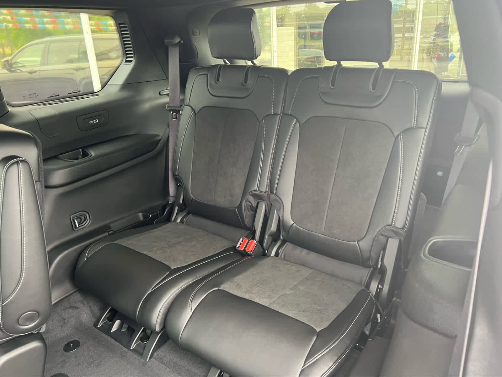 New 2025 Jeep Grand Cherokee L Altitude image 11