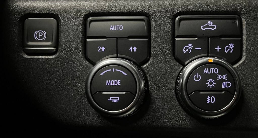 Used 2024 GMC Sierra 1500 Elevation AWD/4WD image 32