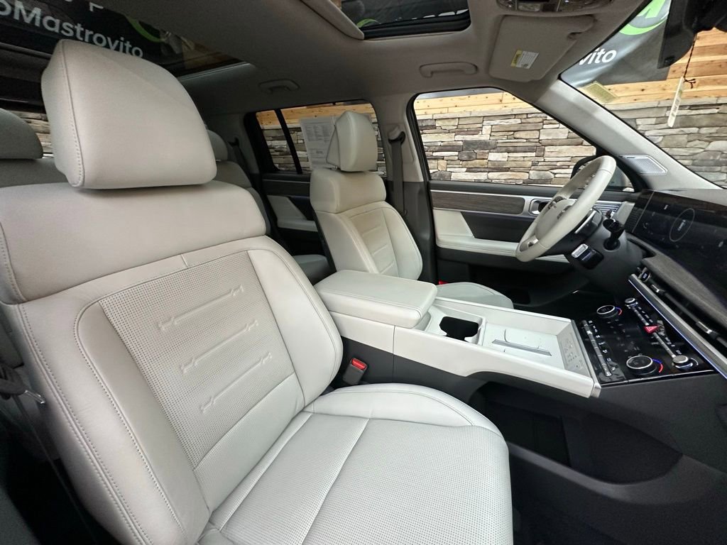 Used 2024 Hyundai Santa Fe Limited image 15