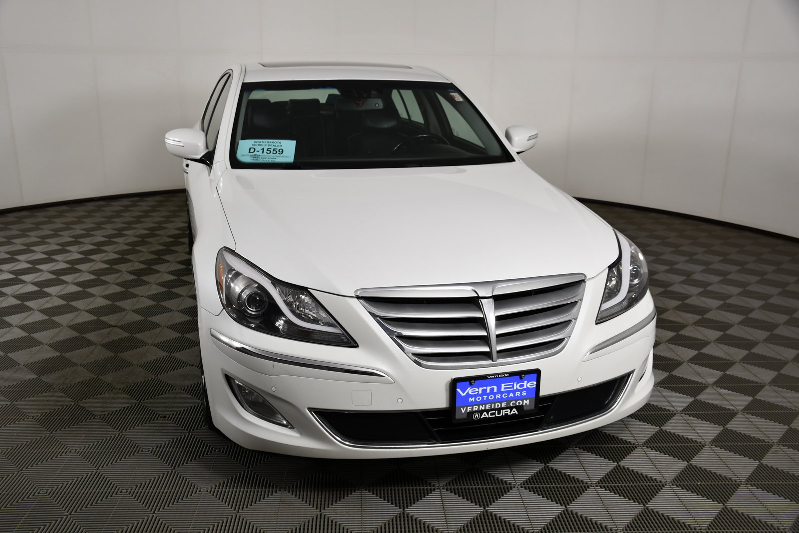 Used 2013 Hyundai Genesis 5.0 R-Spec RWD image 3