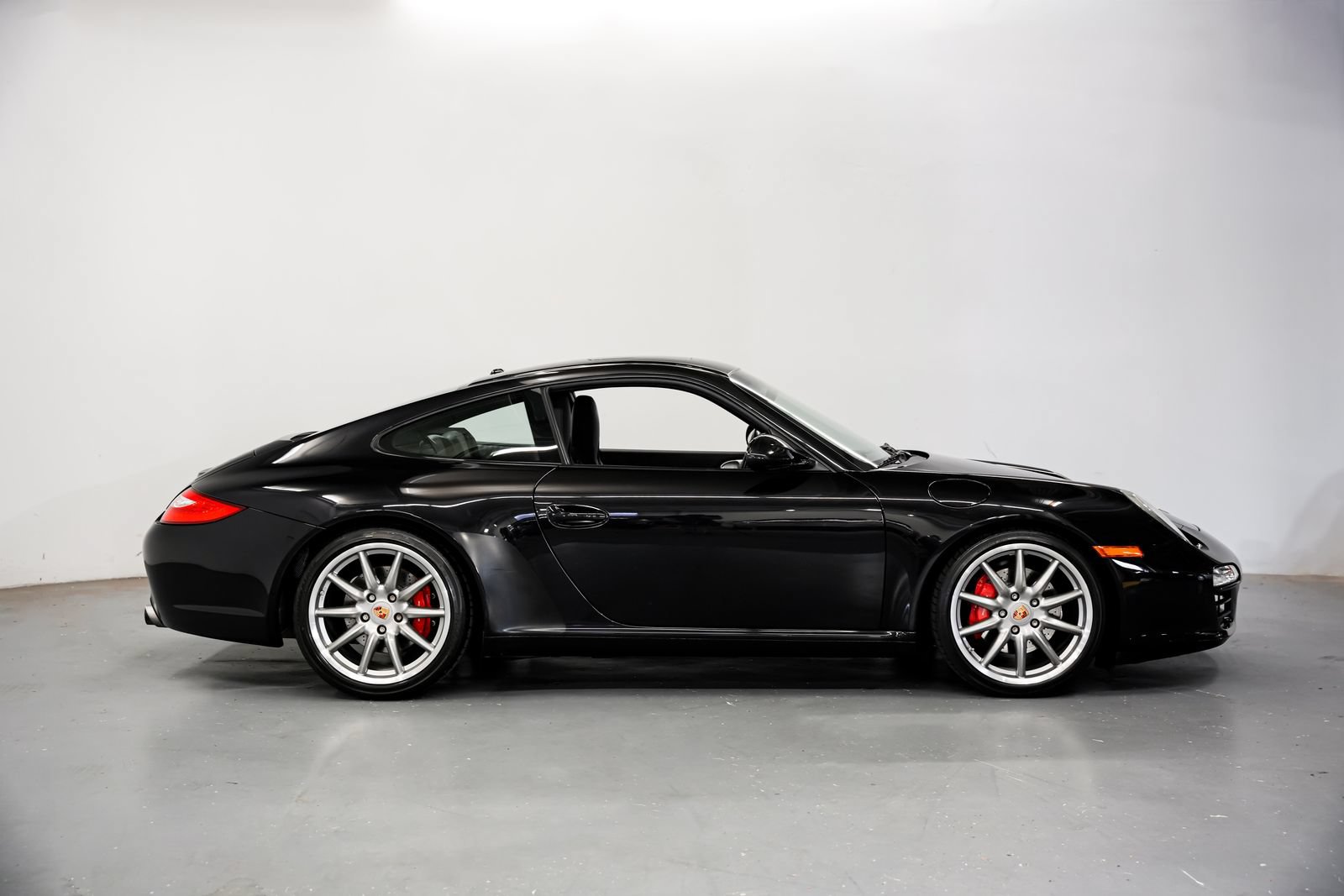 Used 2011 Porsche 911 Carrera S RWD image 2