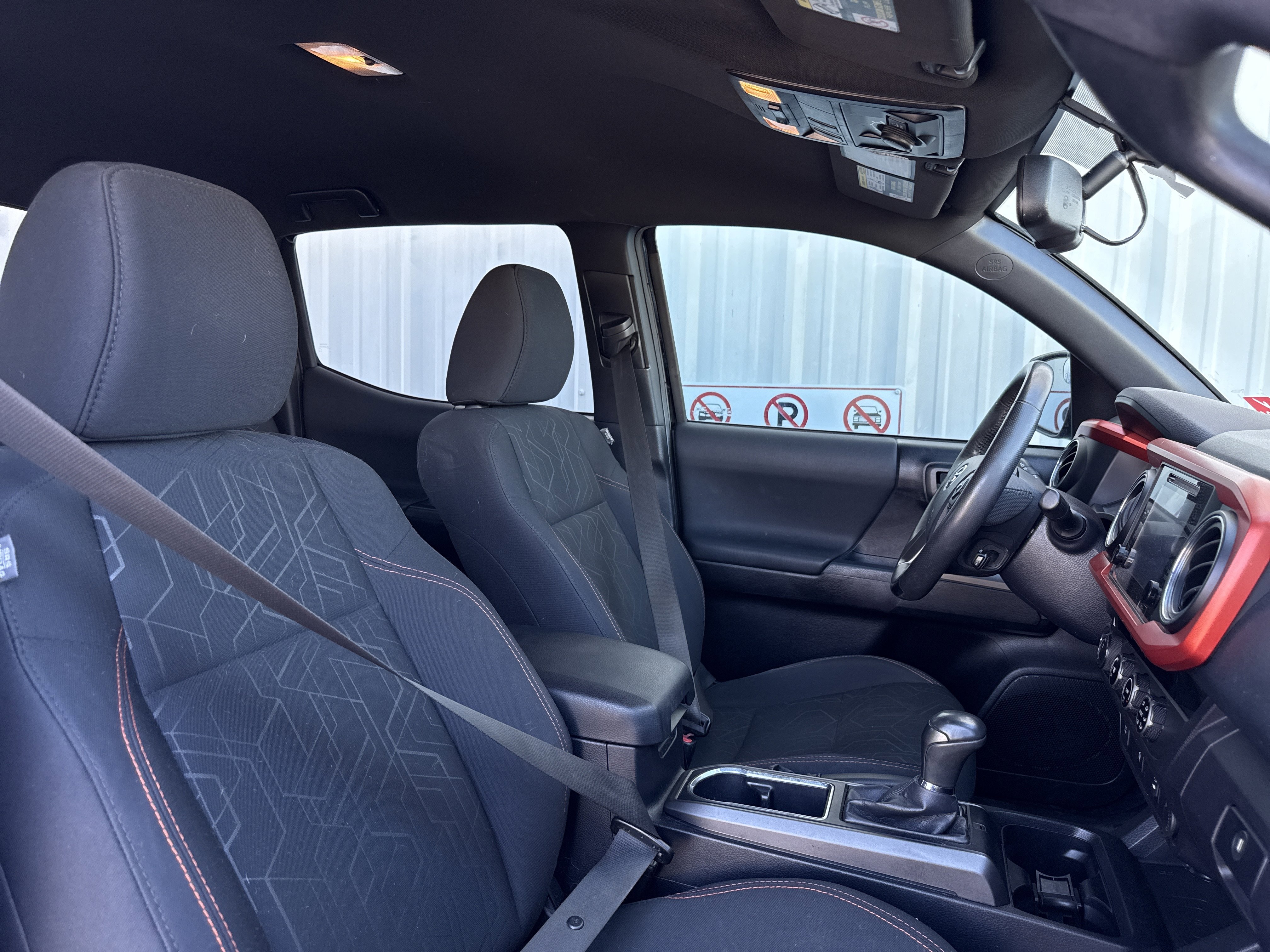 Used 2017 Toyota Tacoma TRD Off-Road w/ Tow Package (A/T) image 33