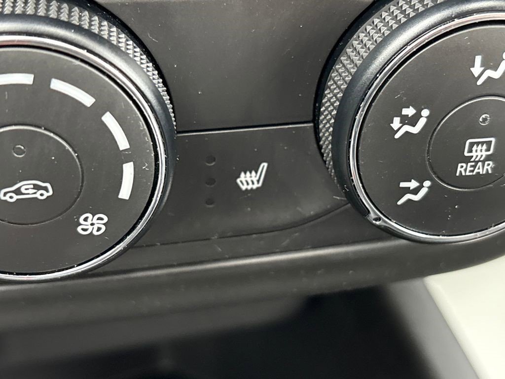 Certified 2024 Chevrolet Trax RS image 19