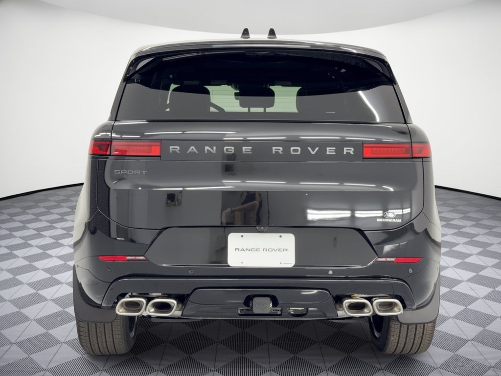 New 2027 Land Rover Range Rover Sport Dynamic SE AWD/4WD image 11