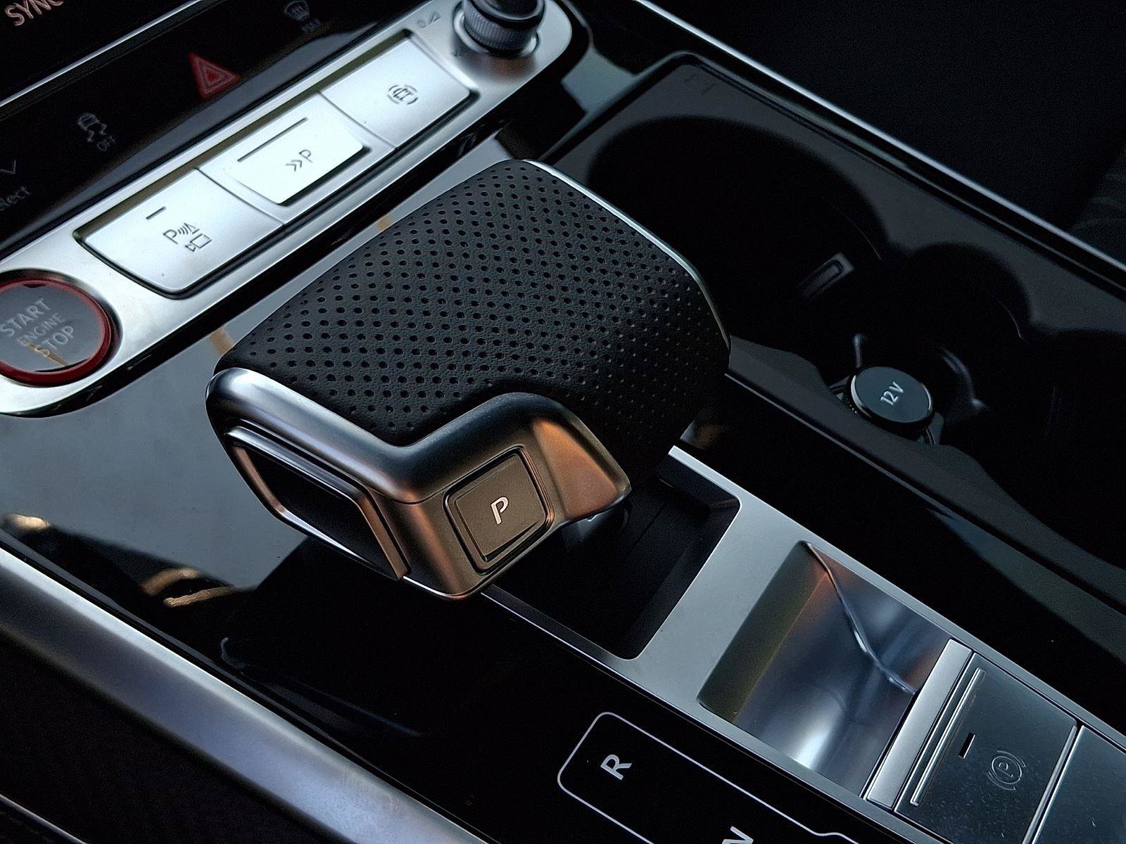 New 2026 Audi SQ8 Prestige AWD/4WD image 13