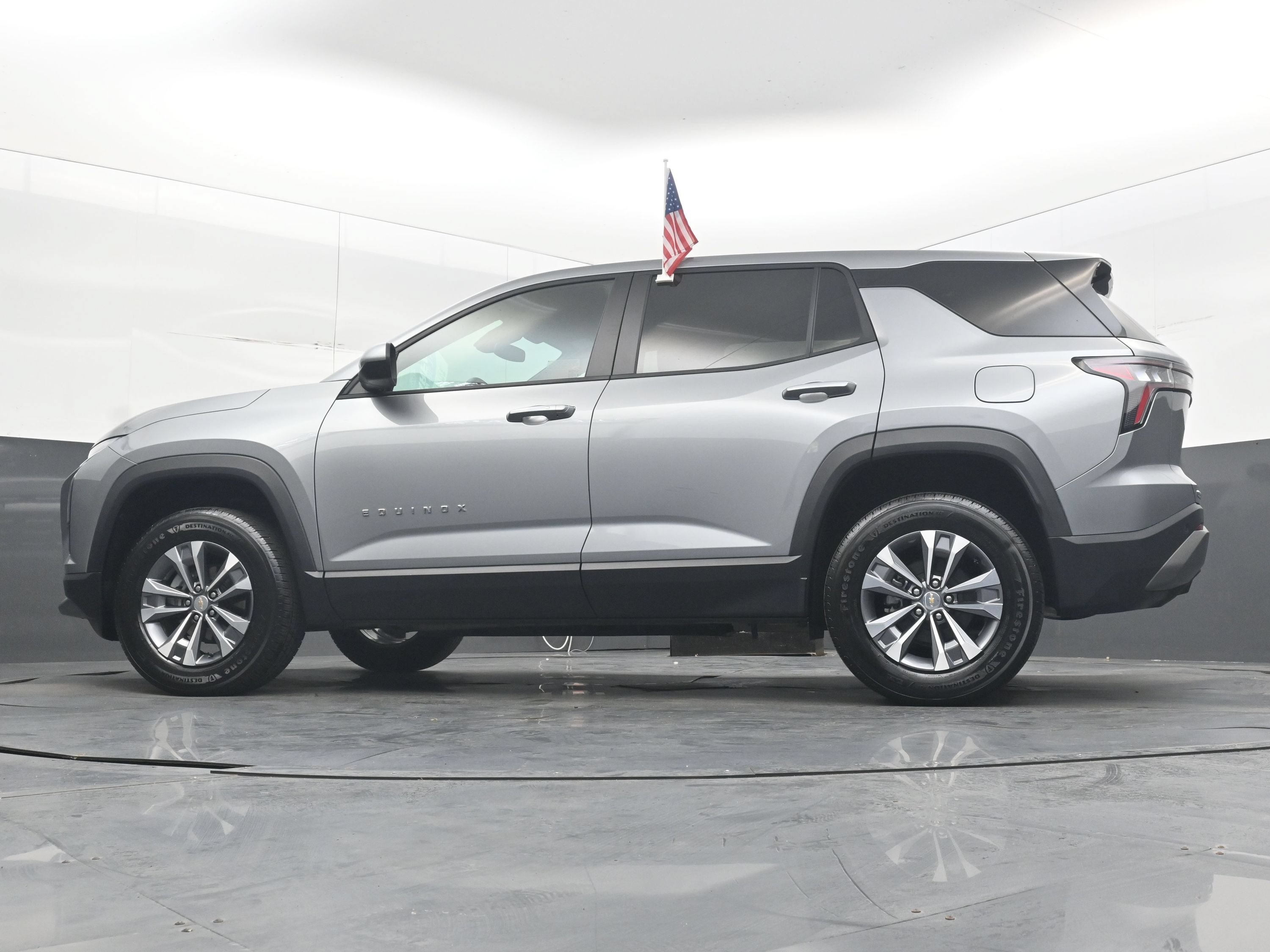 Used 2026 Chevrolet Equinox LT FWD image 27