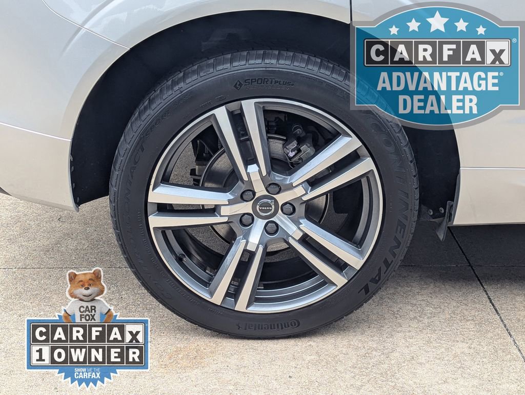 Used 2021 Volvo XC60 T5 Momentum w/ Advanced Package FWD image 4