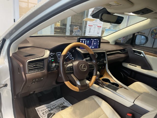 Used 2020 Lexus RX 450h AWD w/ Premium Package image 18