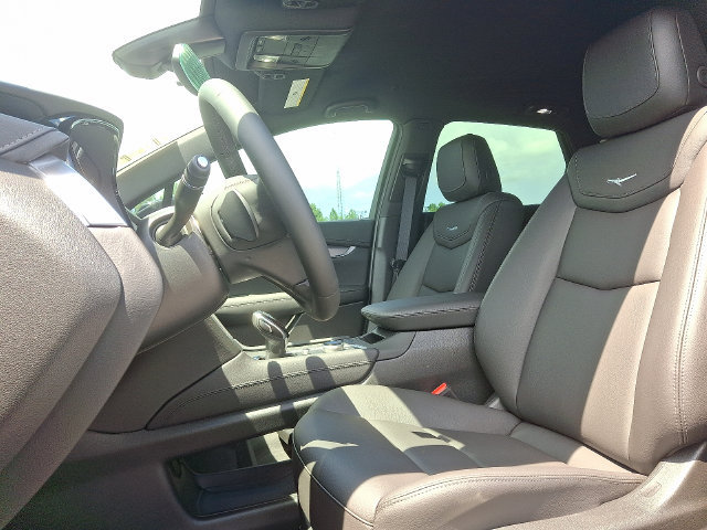 New 2025 Cadillac XT5 Luxury w/ LPO, Floor Liner Package FWD image 12