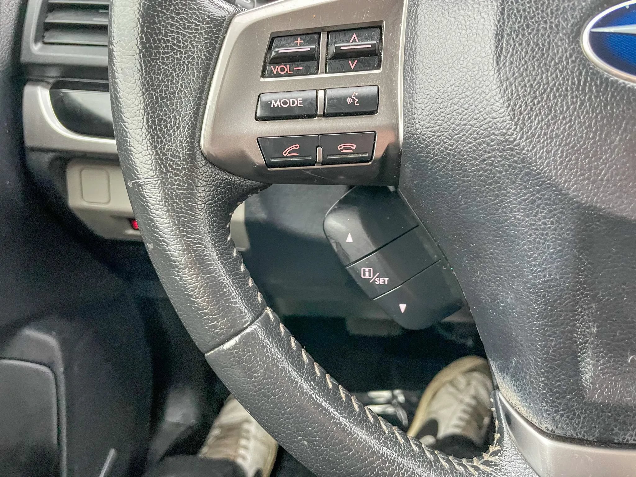 Used 2015 Subaru Forester 2.5i Touring AWD/4WD image 14