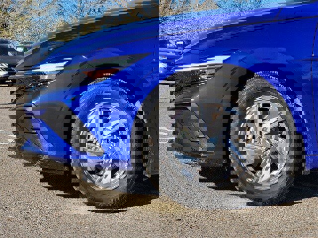 Used 2024 Hyundai Elantra SE image 6