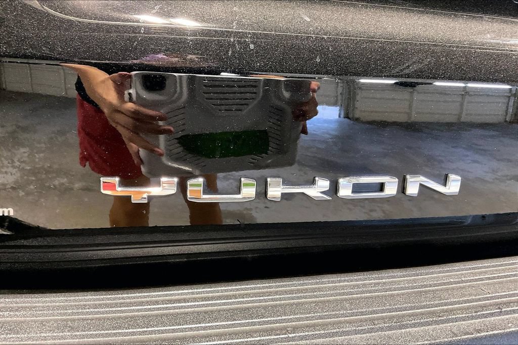 Used 2025 GMC Yukon Denali Ultimate AWD/4WD image 40