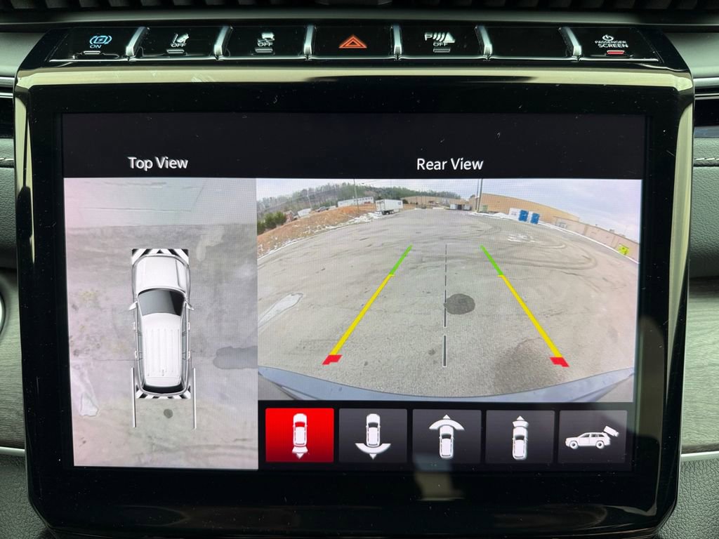 Used 2023 Jeep Grand Cherokee 4WD 4xe w/ Luxury Tech Group II image 12