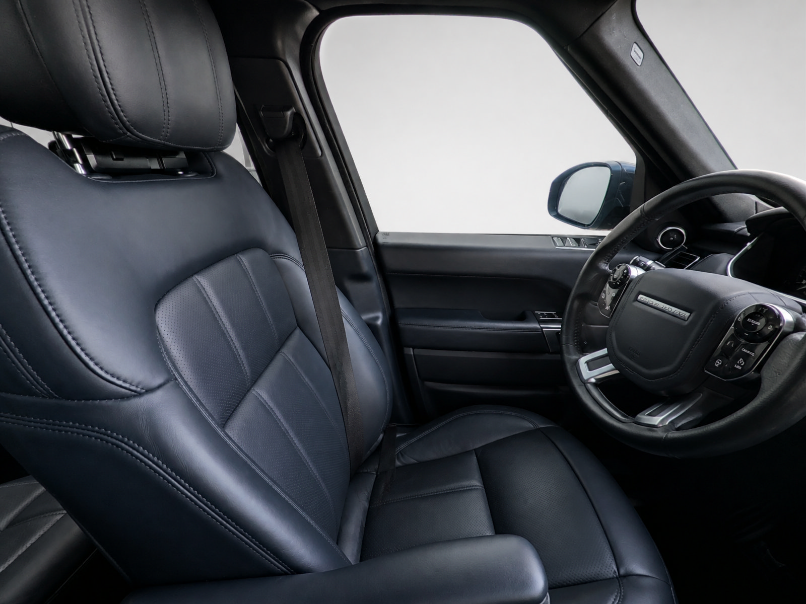 Used 2019 Land Rover Range Rover Sport HSE AWD/4WD image 16
