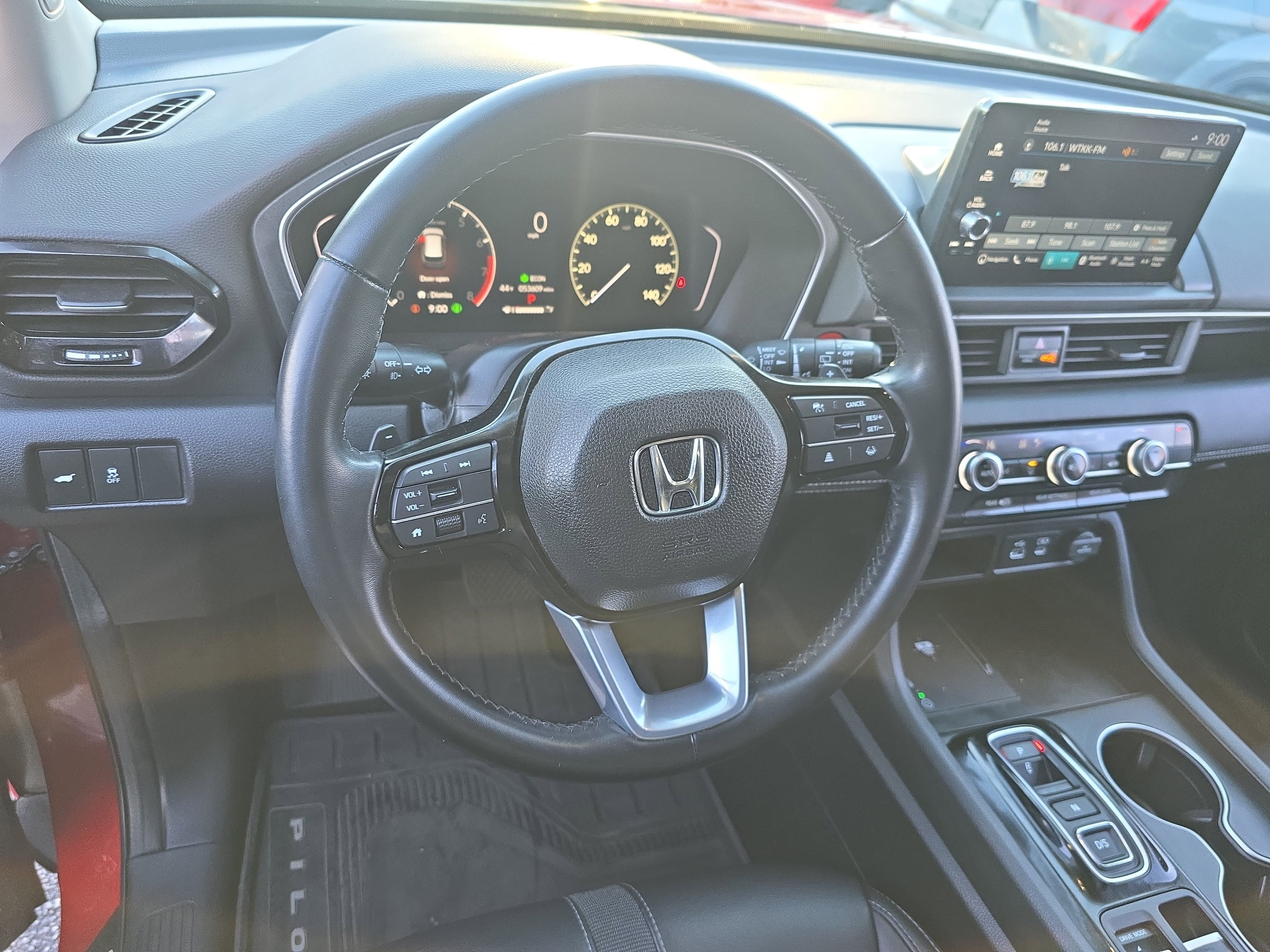 Used 2024 Honda Pilot Touring image 18