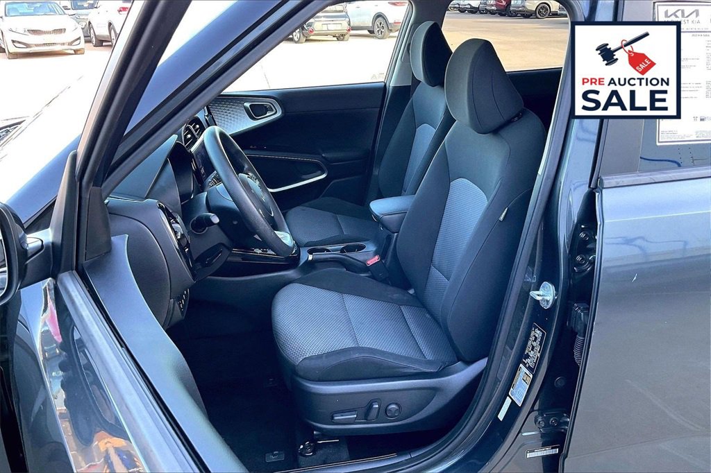 Certified 2023 Kia Soul S image 23