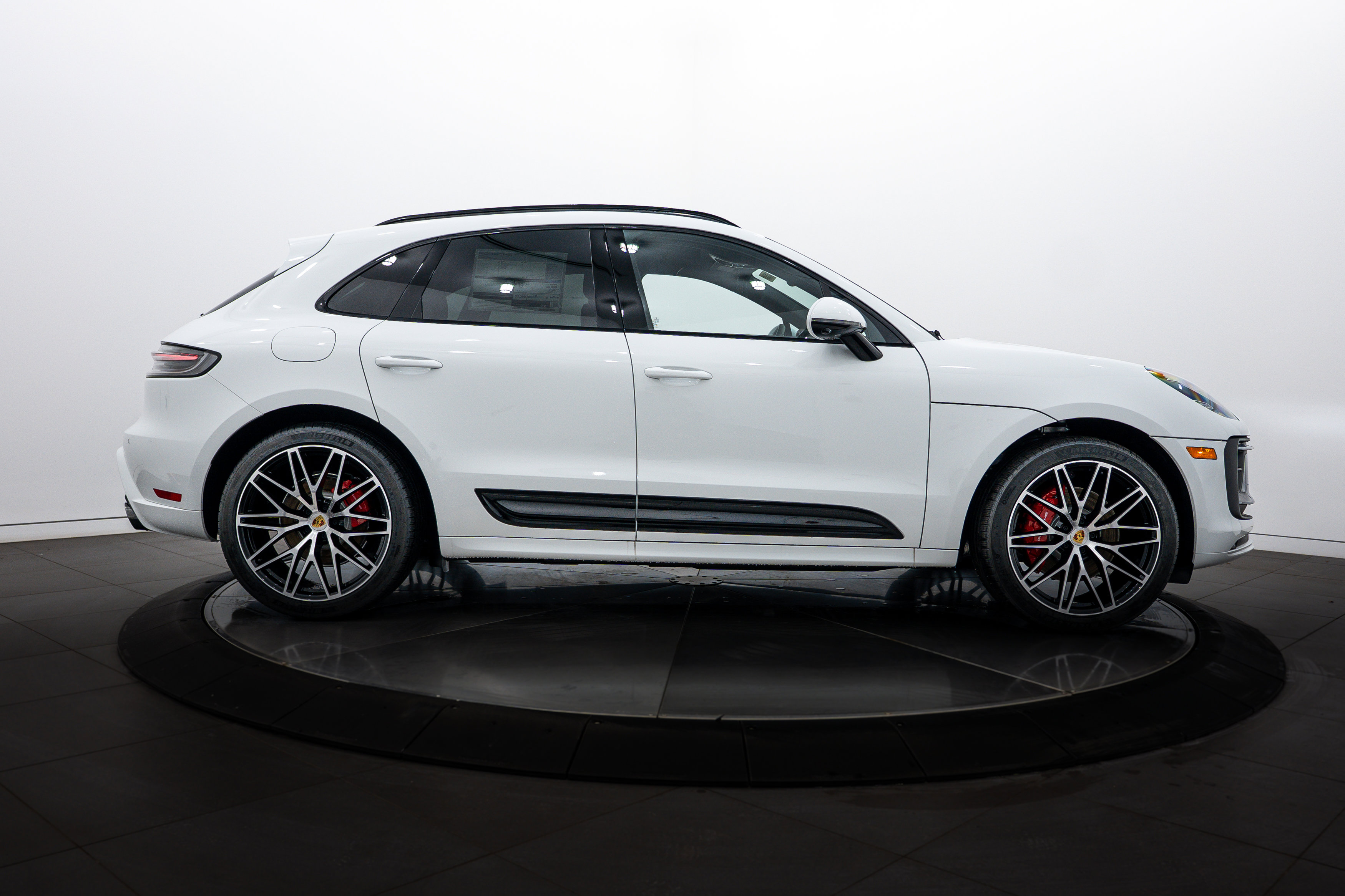 New 2026 Porsche Macan S image 8