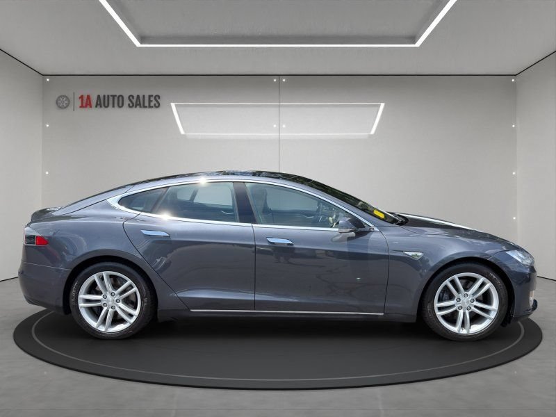 Used 2015 Tesla Model S 70D AWD/4WD image 6