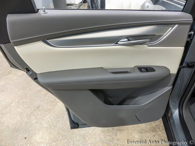 Certified 2023 Cadillac XT5 Premium Luxury w/ LPO, Floor Liner Package image 20