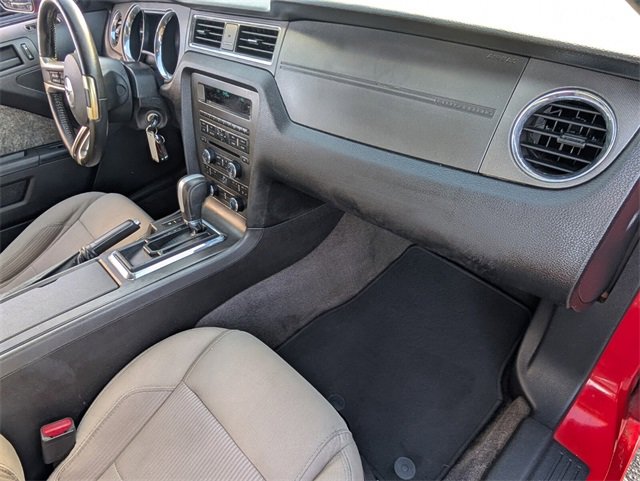 Used 2014 Ford Mustang Convertible image 14