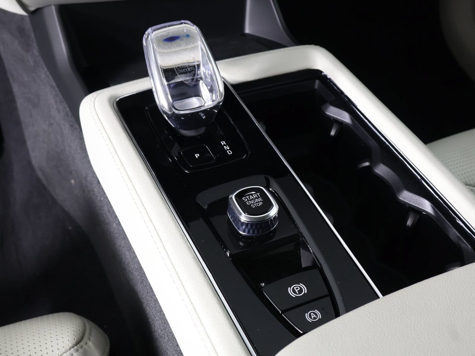 New 2026 Volvo XC90 T8 Ultra w/ Protection Package AWD/4WD image 7