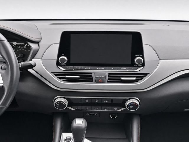 Used 2023 Nissan Altima 2.5 SR FWD image 23