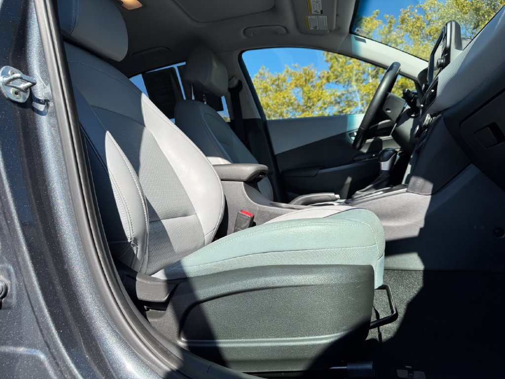 Used 2018 Hyundai Kona Limited FWD image 10