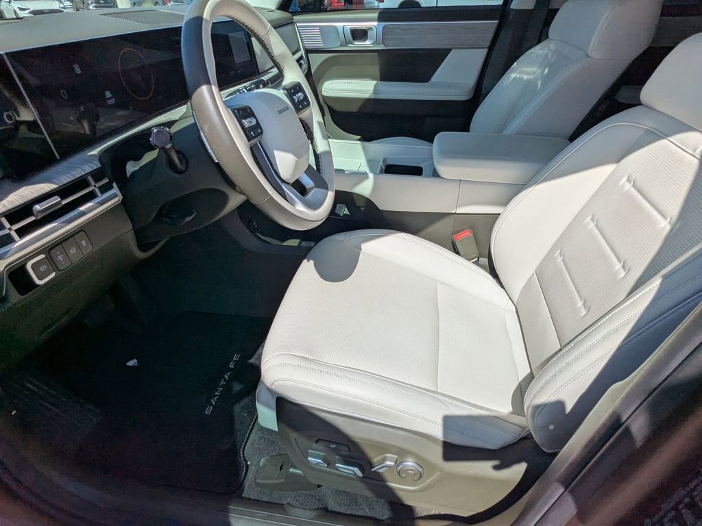 Certified 2025 Hyundai Santa Fe Calligraphy image 16