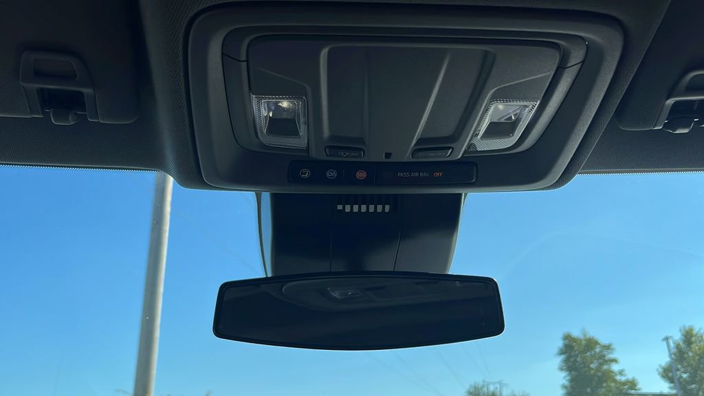 Used 2023 Chevrolet Silverado 1500 LT image 14