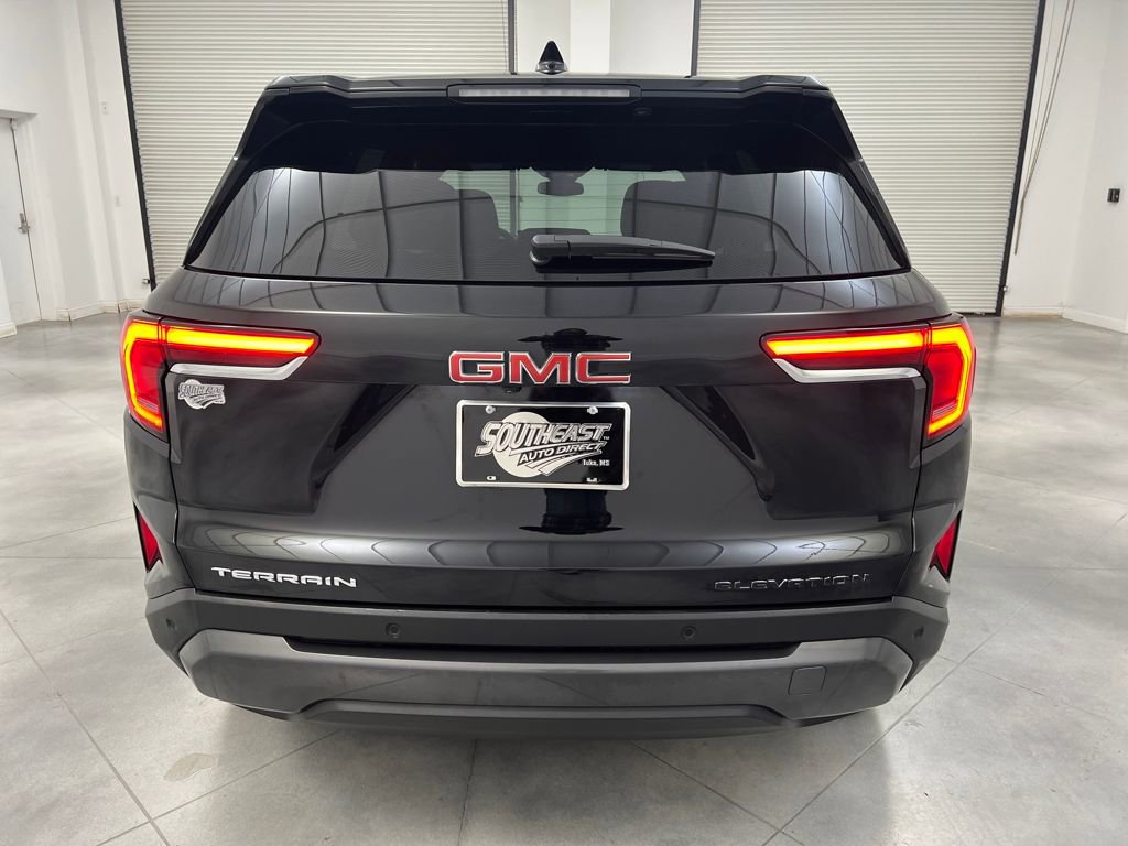 Used 2025 GMC Terrain Elevation image 6