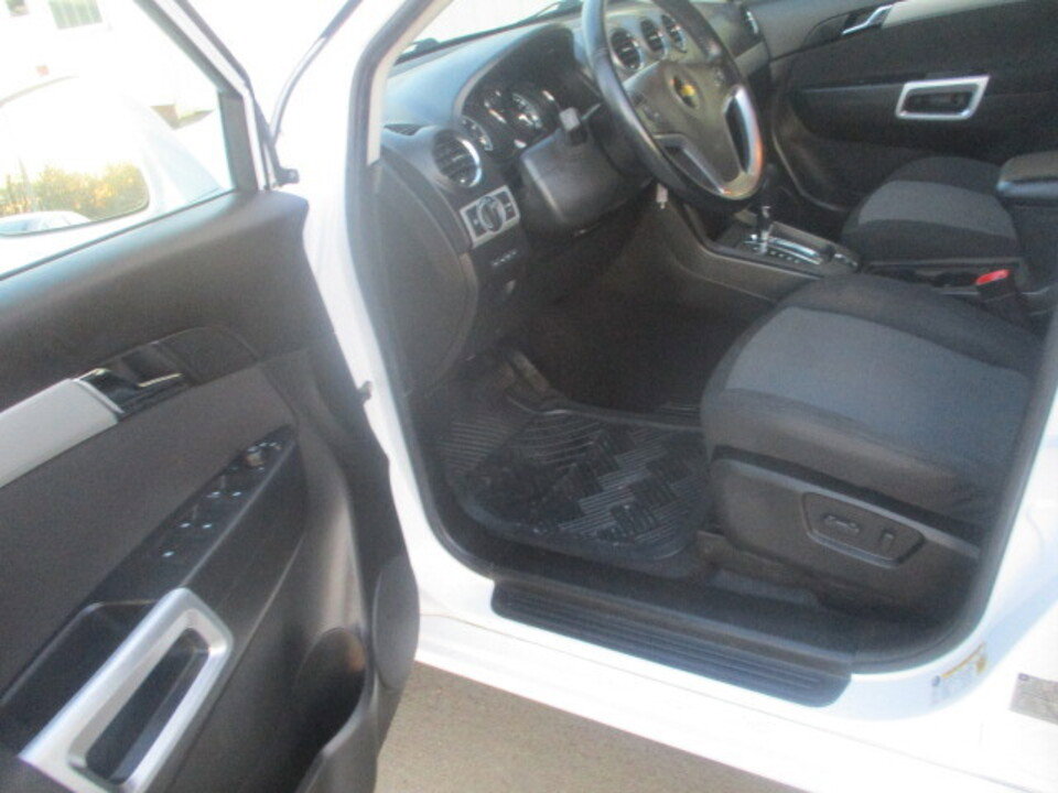 Used 2012 Chevrolet Captiva Sport LT image 9